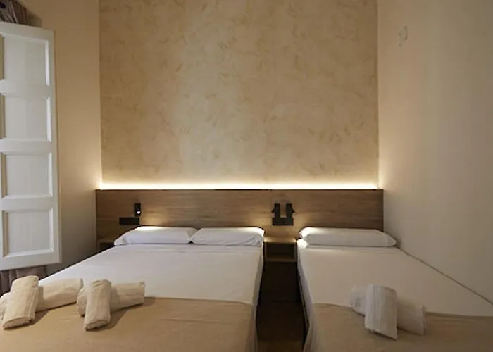 Hostal Parisien